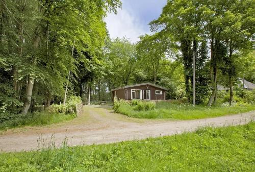 Зовнішній вигляд готелю, Satchwell Chalet on Reelig Estate - Dog Friendly in Kiркхілл
