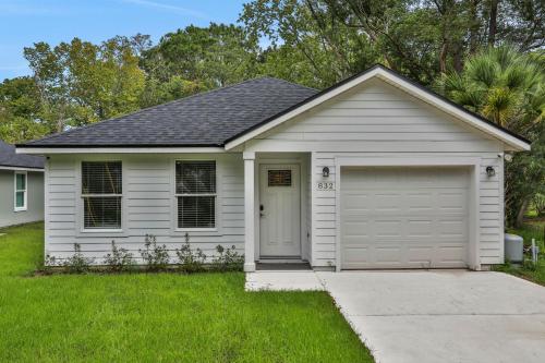 Modern home with garage near town