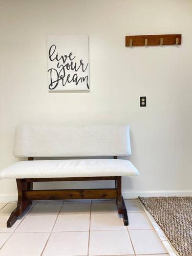 Three bedroom guest quarters on a cozy horse farm in Rutherfordton, USA