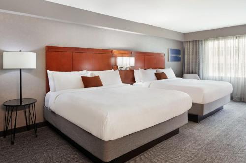 2 king beds