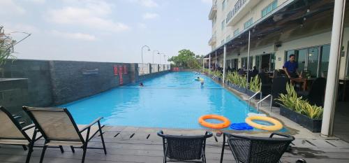 Apartemen Solo Center Point