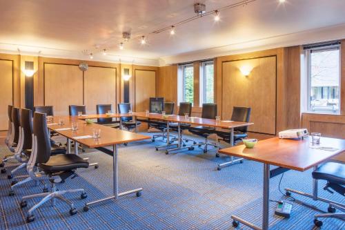 Holiday Inn Leeds Brighouse an IHG Hotel - image 8