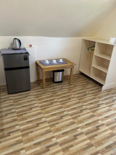 Dwarf Guest House Dwarf Guest House