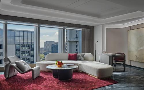 505518183 InterContinental Hotels Shenzhen WECC by IHG