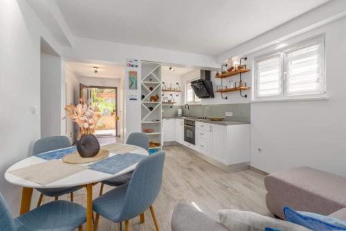 Létesítmények, Apartment Amor in Štinjan