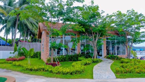 505525392 Koh Apikjun Resort By EHM
