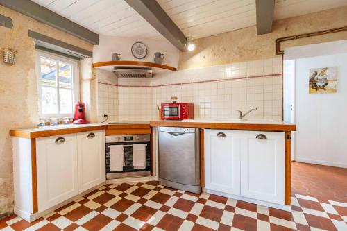 Konyha, LE GRAND FRANC gite cosy proche tous commerces in Tonnay-Charente