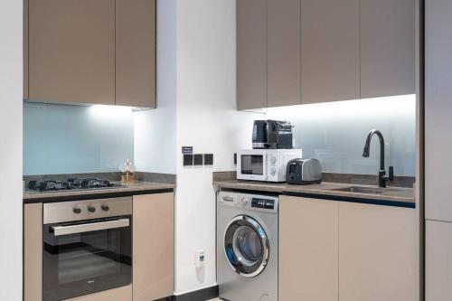 Ranch Living 1 bedroom apartment in Business Bay by Suiteable, Dubaj (fotografie 3)