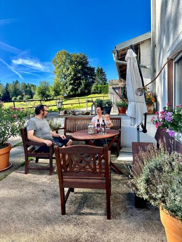 Gästehaus Wilder Mann - Apartment - Bonndorf im Schwarzwald