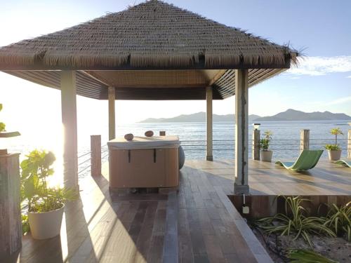 La Digue Luxury Beach & Spa