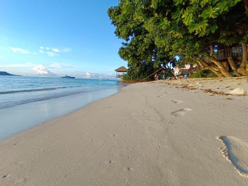 La Digue Luxury Beach & Spa