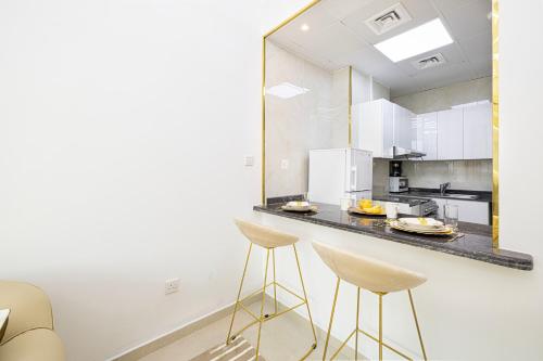 Luxury 1 Bedroom On Marina Walk, Sleeps 5, 1 Min to Metro, Dubaj (zdjęcie 10)