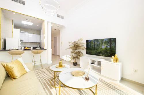 Luxury 1 Bedroom On Marina Walk, Sleeps 5, 1 Min to Metro, Dubaj (zdjęcie 3)