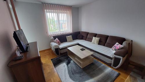 Apartman Best Rest - Apartment - Pale