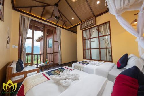 Deluxe Double or Twin Room with Mountain View image 9
