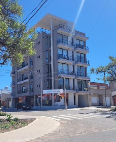 Depto Edificio Vias Gualeguaychú, excelente
