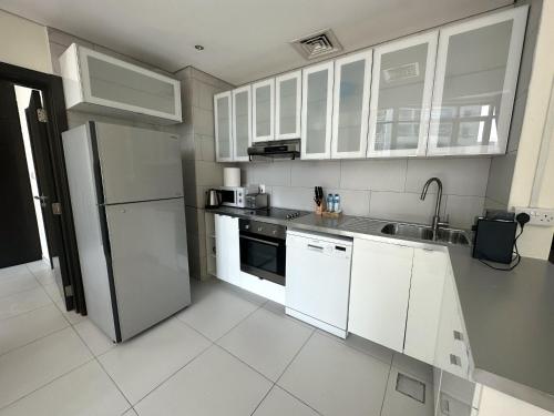 EasyGo - Panoramic Tower 1 Bedroom - image 4