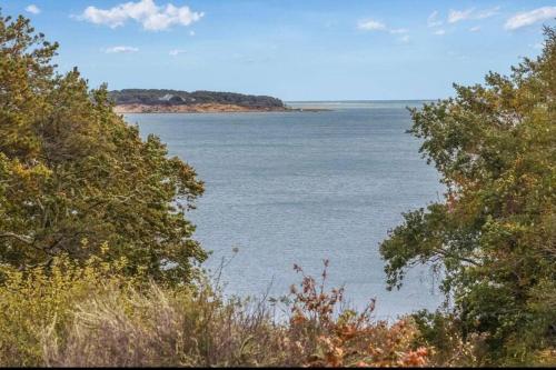 Lookout at Pleasant Bay with a private beach Lookout at Pleasant Bay with a private beach