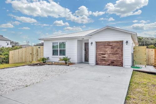 Butler Beach Bliss Modern Beach Vacation Home in St. Augustine, USA