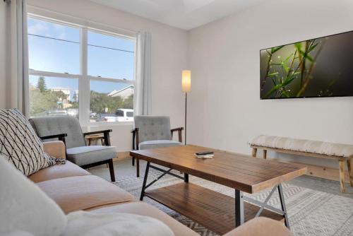 Butler Beach Bliss Modern Beach Vacation Home detail