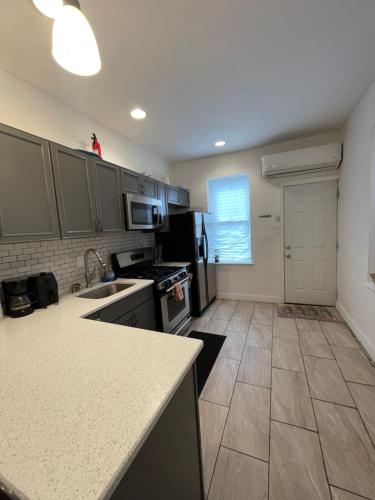 Point Breeze South Philly (2 bedrooms)