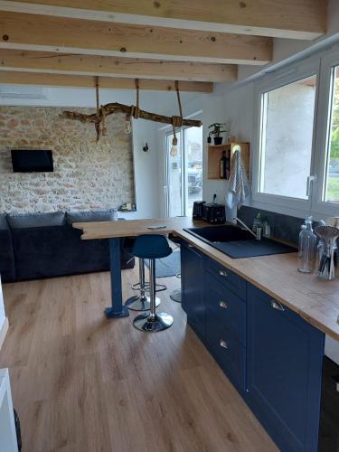 virtuve, La Cabane de Nina, cottage chaleureux in Plassac