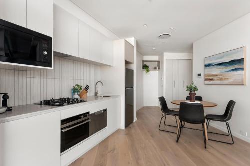 Kitchen, Urban Rest Double Bay Apartments in Double Bay