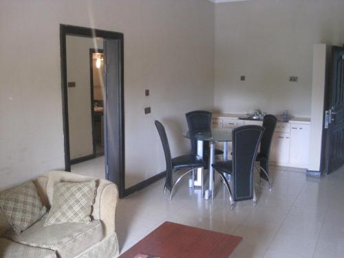 Axari Hotel
