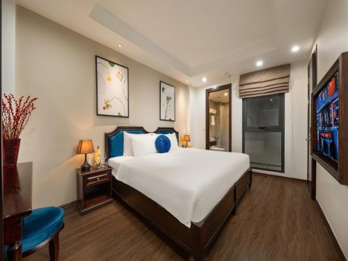 Deluxe Double or Twin