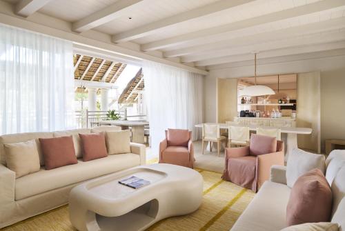 505665104 LUX* Belle Mare Resort & Villas
