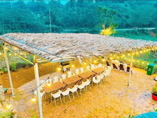 Garden, Vivian's Garden Homestay - Pickle ball in Quoc Oai