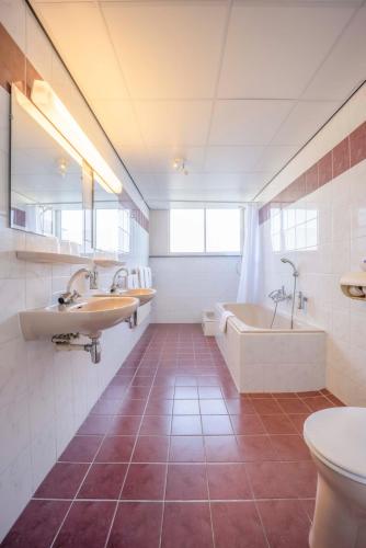 Fletcher Hotel-Restaurant Waalwijk photo 3