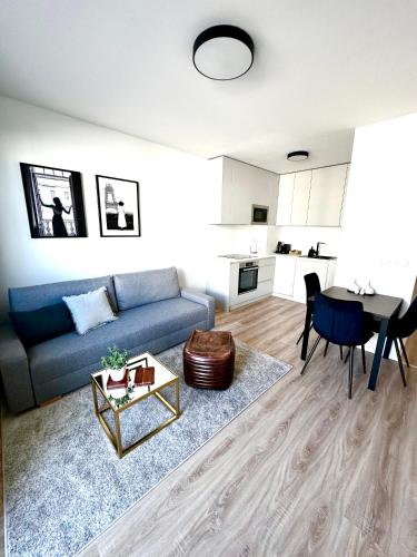 Apartmán s balkónom pri letisku na skok do centra mesta - Apartment - Bratislava