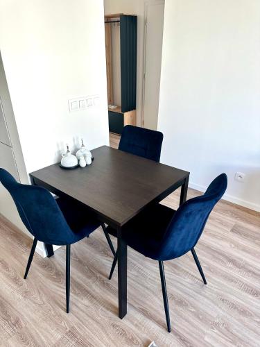 Apartmán s klimatizáciou a balkónom pri letisku BTS, Bratislava (fotografie 7)