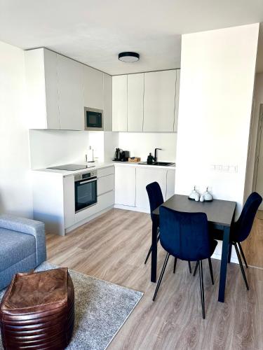 Apartmán s klimatizáciou a balkónom pri letisku BTS, Bratislava (fotografie 6)
