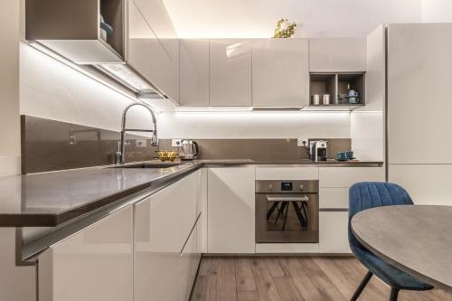 Veronetta Stunning Rooftop with Lift, Verona (Foto 10)