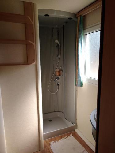 Shower, Seaside Holiday getaway for family and friends in Le Grau d'Agde