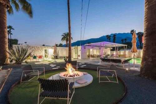 Alexander: Retro Chic Oasis 2023 Modernism Showcase House in Palm Springs, USA