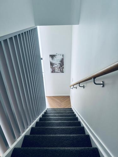 Stylish Industrial Holiday House in Pakuranga Free Wifi Netflix in Pakuranga