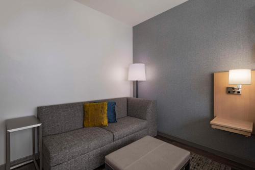 Hyatt Place Tulsa/Downtown - image 11