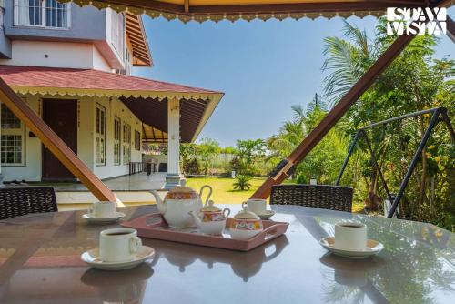 Viesnīcas āriene, StayVista's Hill Crest Mansion - Hill-View Villa with Private Pool, Deck, Lawn & Gazebo in Girnare