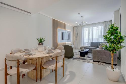 #54 High End 2BR in Mirdif hills, Dubai (photo 3)