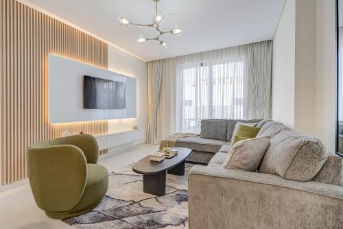 #54 High End 2BR in Mirdif hills, Dubai (photo 7)