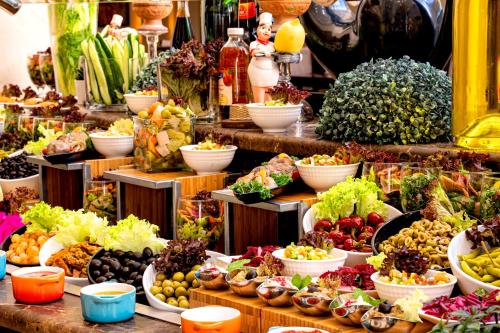 Alimentos e Bebidas, DoubleTree by Hilton Dhahran in Al Ulaya