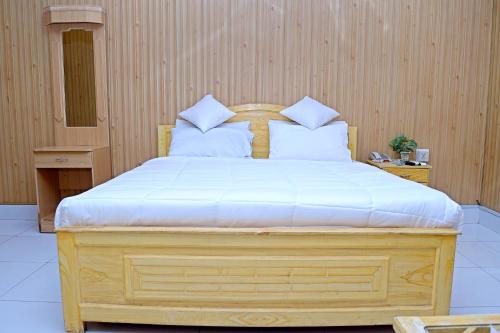 Deluxe Double Room image 3