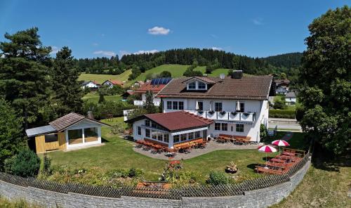 Hotel "Haus am Berg"