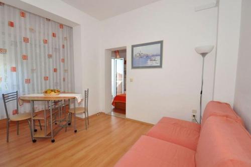 Apartment in Duće with sea view, balcony, air conditioning, WiFi (3425-1)