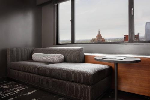 New York Marriott Downtown - image 14
