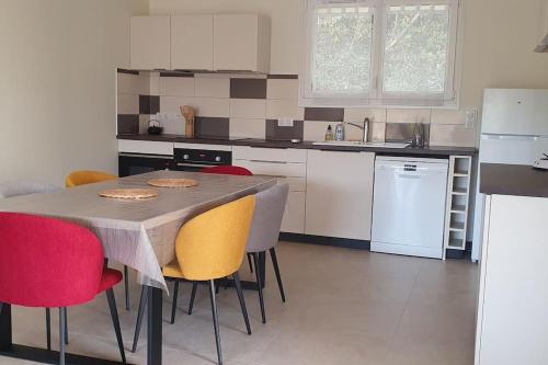 Dapur, La Petite Germaine in Fontaine-Sur-Ay