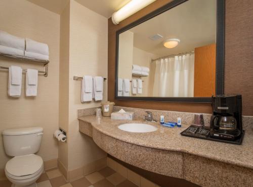 Fairfield Inn & Suites by Marriott Williamsburg - image 10